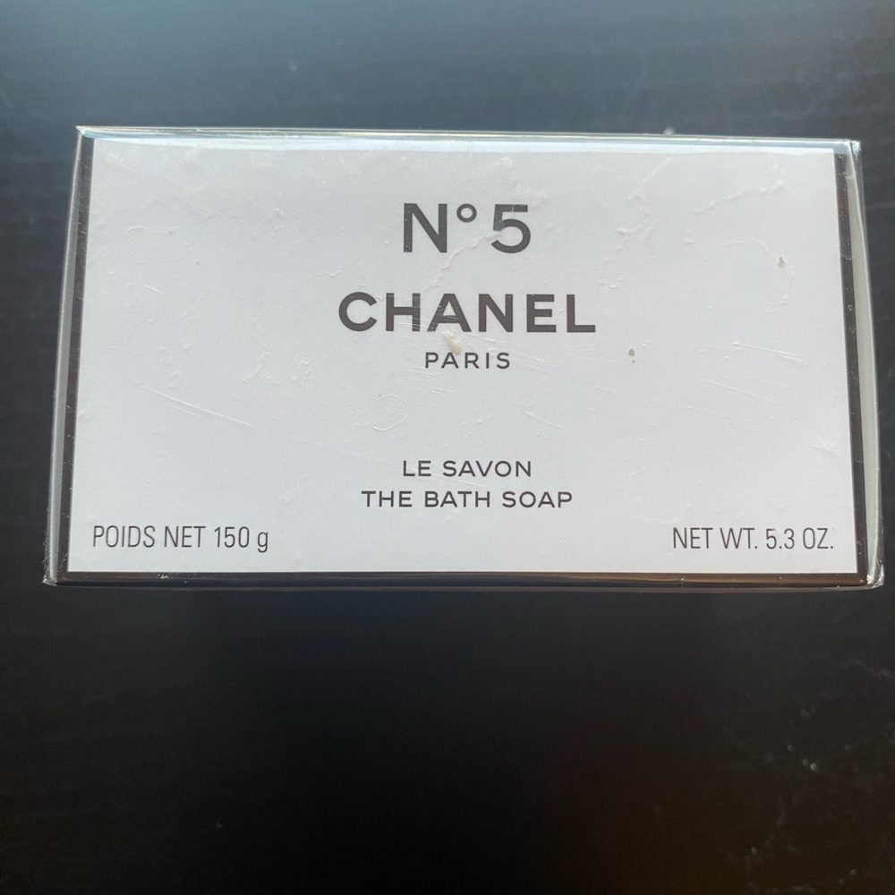 CHANEL N°5 White and Black Bath Soap Bar